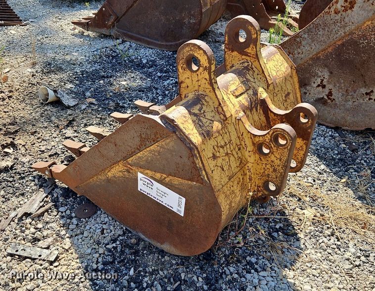 image for item DP2379 30" W backhoe bucket