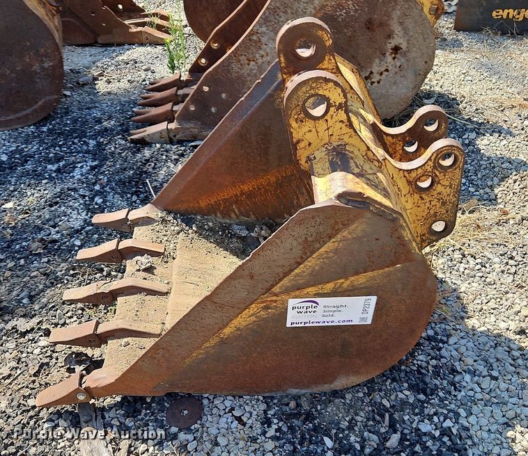 image for item DP2379 30" W backhoe bucket