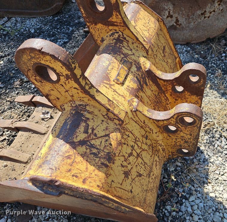 image for item DP2379 30" W backhoe bucket