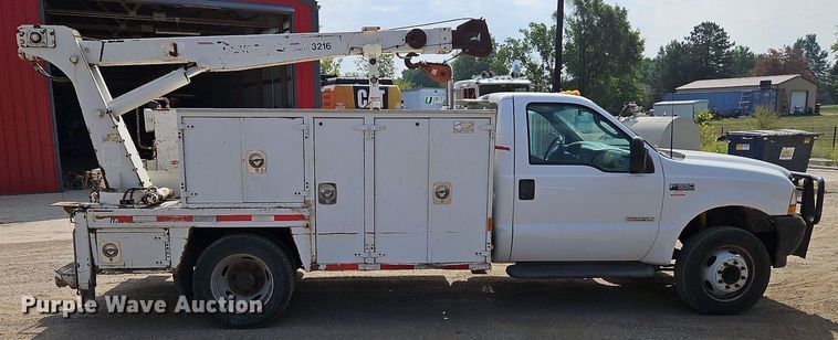 image for item DP2417 2003 Ford F550 Super Duty XL  utility / service truck