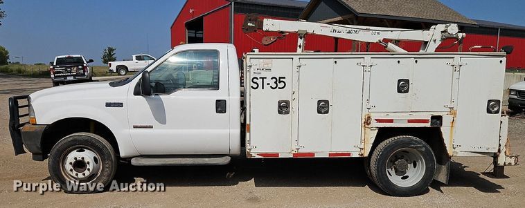image for item DP2417 2003 Ford F550 Super Duty XL  utility / service truck