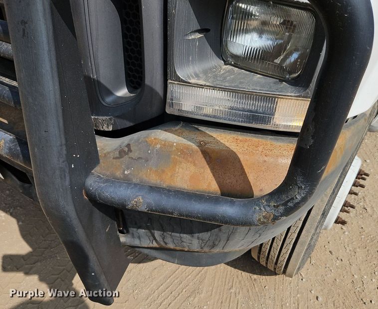 image for item DP2417 2003 Ford F550 Super Duty XL  utility / service truck