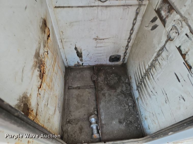 image for item DP2417 2003 Ford F550 Super Duty XL  utility / service truck