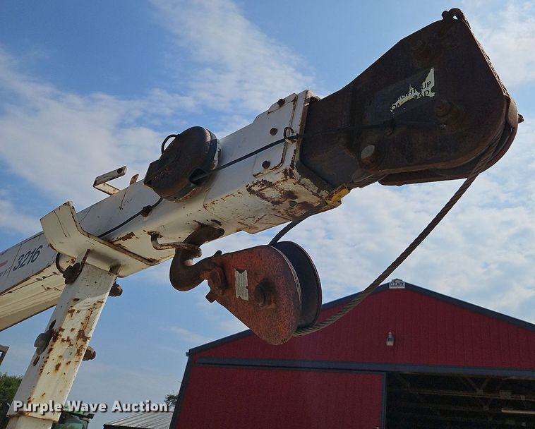 image for item DP2417 2003 Ford F550 Super Duty XL  utility / service truck