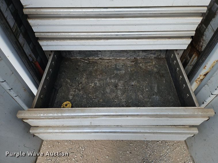 image for item DP2417 2003 Ford F550 Super Duty XL  utility / service truck