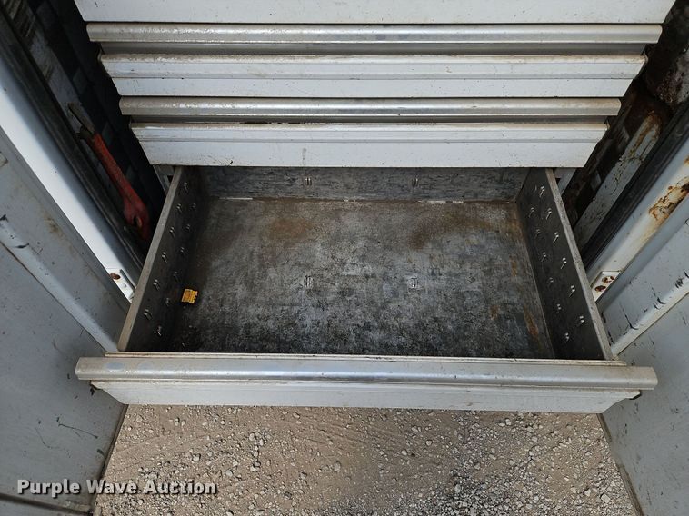 image for item DP2417 2003 Ford F550 Super Duty XL  utility / service truck