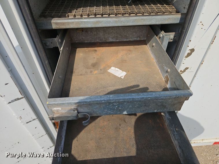 image for item DP2417 2003 Ford F550 Super Duty XL  utility / service truck