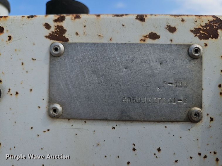 image for item DP2417 2003 Ford F550 Super Duty XL  utility / service truck