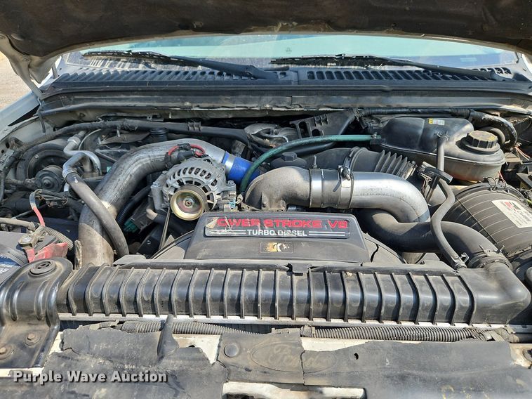 image for item DP2417 2003 Ford F550 Super Duty XL  utility / service truck
