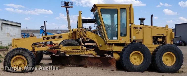 image for item DP3392 1990 Champion 780A Series III  motor grader