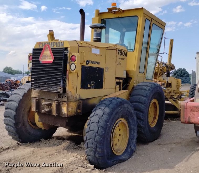 image for item DP3392 1990 Champion 780A Series III  motor grader