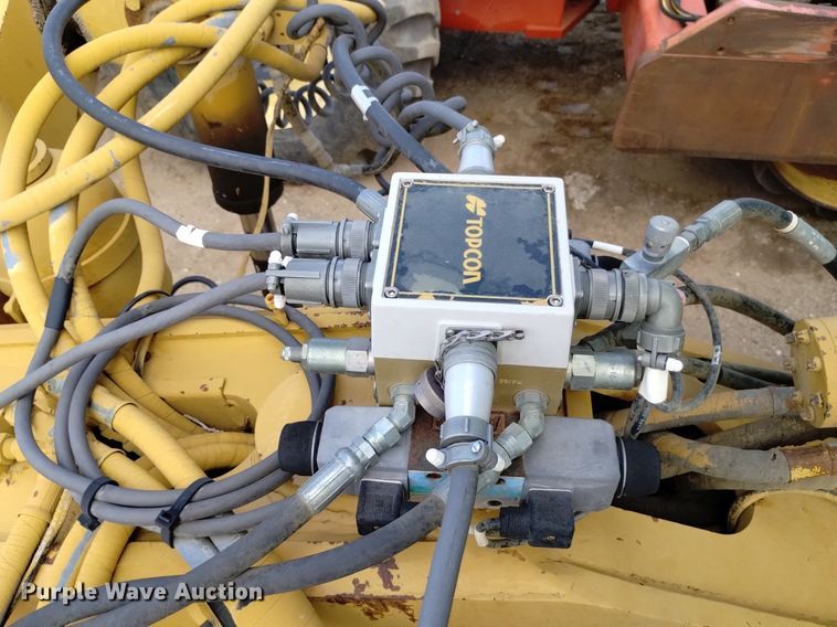 image for item DP3392 1990 Champion 780A Series III  motor grader