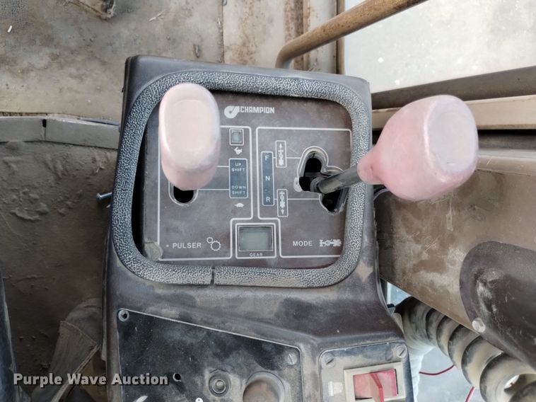 image for item DP3392 1990 Champion 780A Series III  motor grader