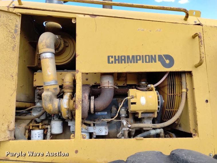 image for item DP3392 1990 Champion 780A Series III  motor grader
