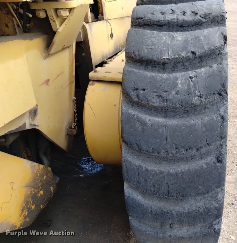 image for item DP3392 1990 Champion 780A Series III  motor grader