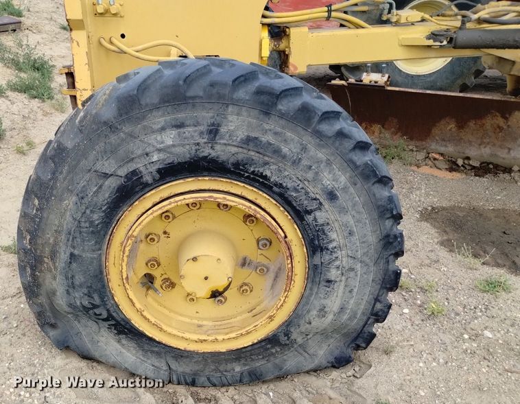 image for item DP3392 1990 Champion 780A Series III  motor grader