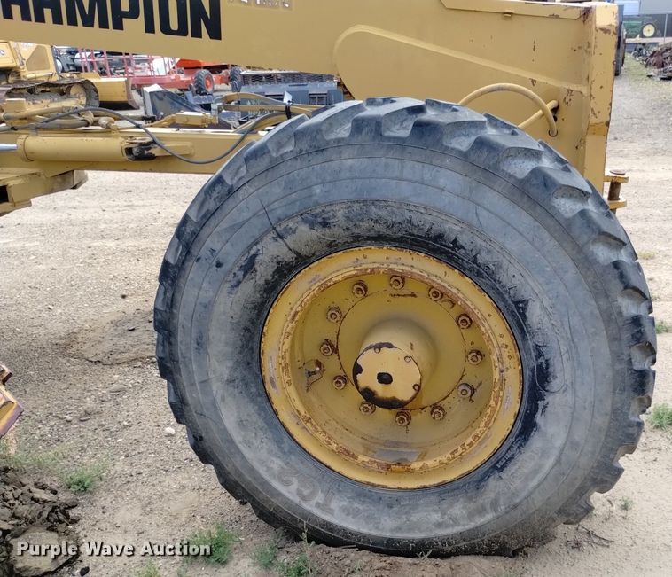 image for item DP3392 1990 Champion 780A Series III  motor grader