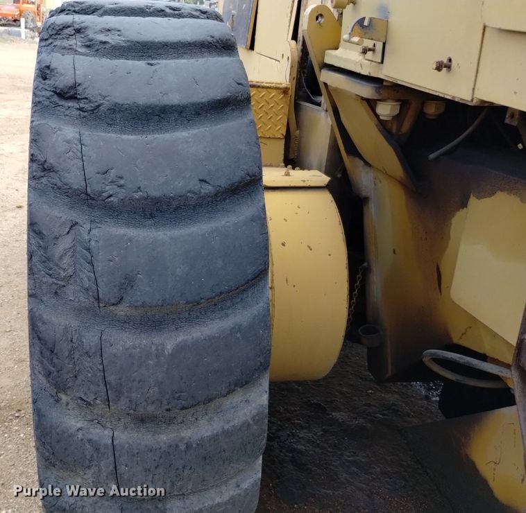 image for item DP3392 1990 Champion 780A Series III  motor grader