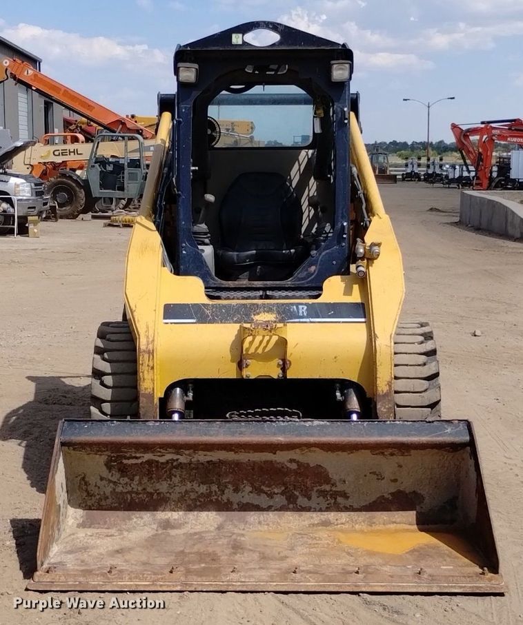 image for item DP3393 2007 Caterpillar 262B  skid steer loader