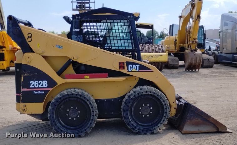 image for item DP3393 2007 Caterpillar 262B  skid steer loader