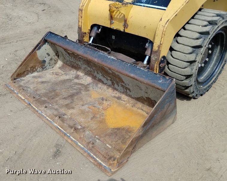 image for item DP3393 2007 Caterpillar 262B  skid steer loader