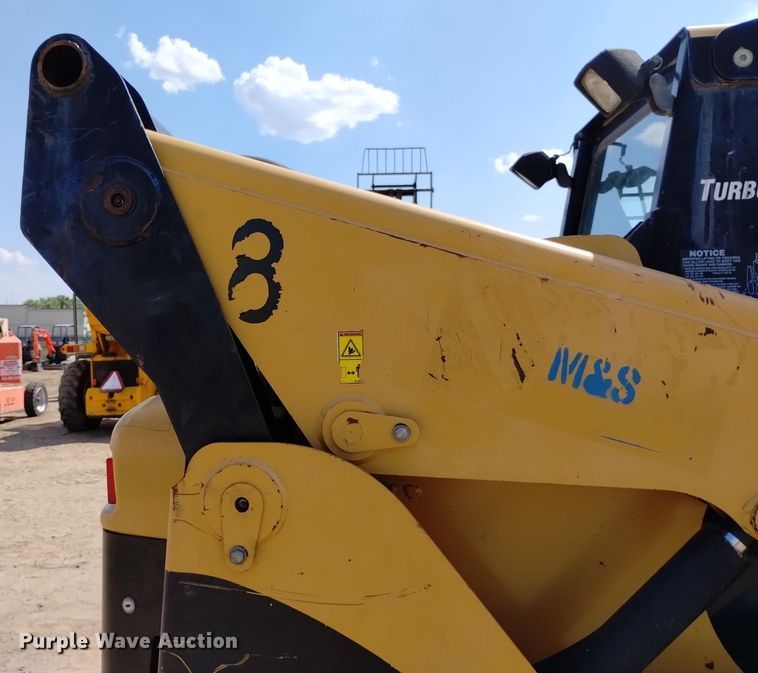 image for item DP3393 2007 Caterpillar 262B  skid steer loader