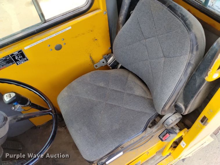 image for item DP3395 Badger 670  wheeled excavator