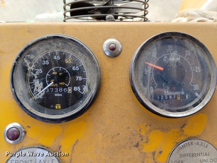 image for item DP3395 Badger 670  wheeled excavator