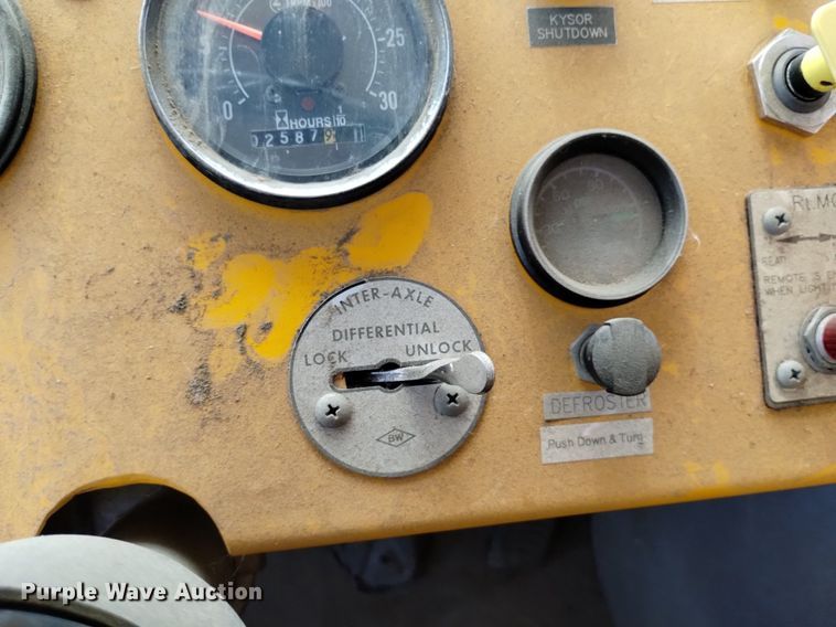 image for item DP3395 Badger 670  wheeled excavator