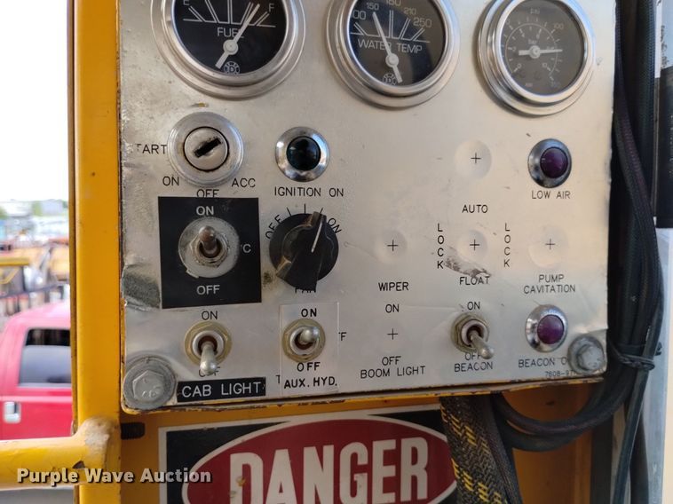 image for item DP3395 Badger 670  wheeled excavator