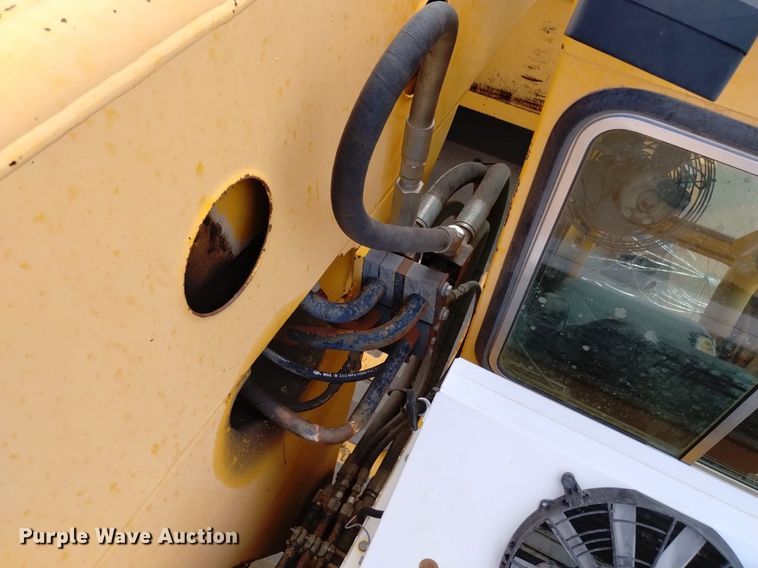 image for item DP3395 Badger 670  wheeled excavator