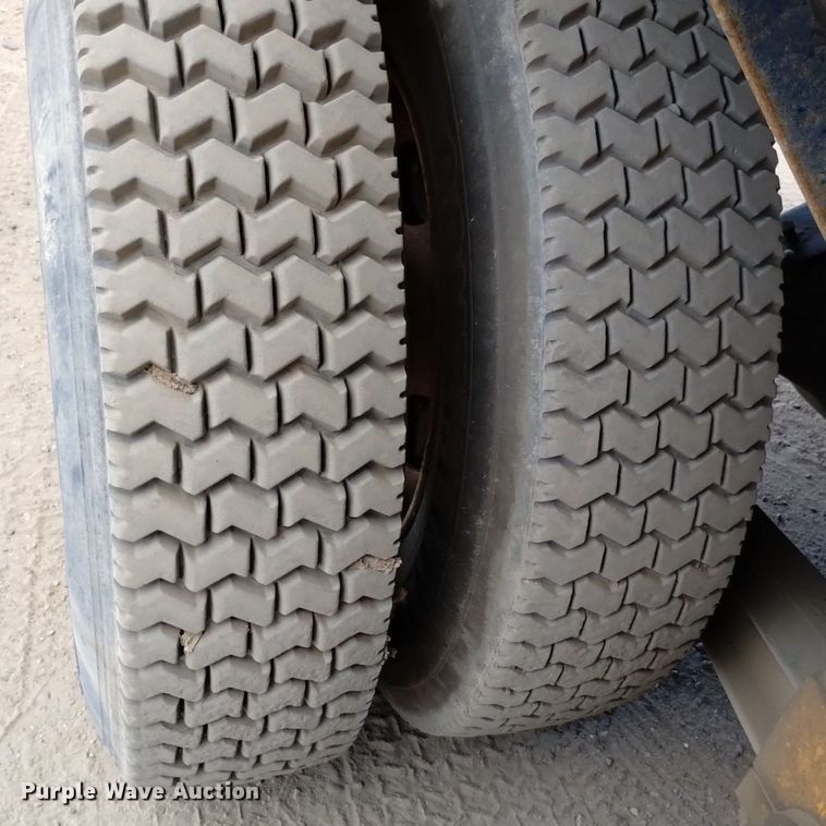 image for item DP3395 Badger 670  wheeled excavator