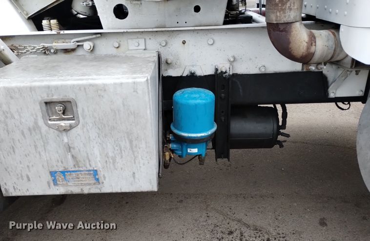 image for item DP3401 1998 Kenworth  ready mix truck