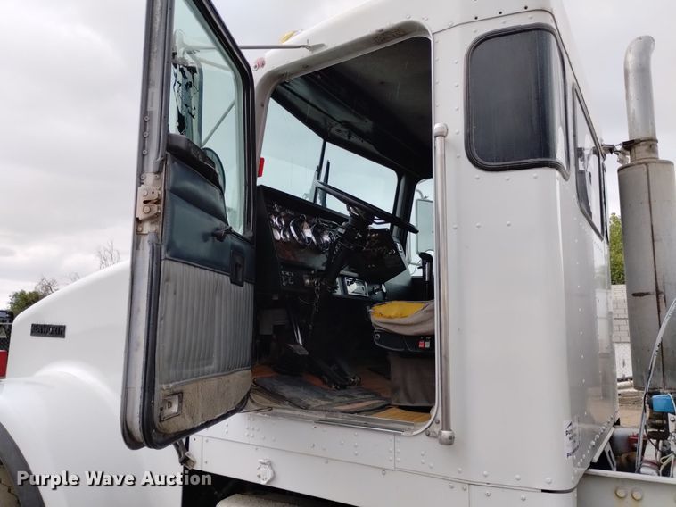 image for item DP3401 1998 Kenworth  ready mix truck