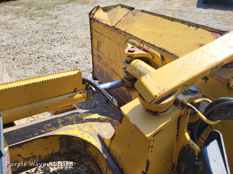 image for item DP5235 John Deere 700J LGP  dozer