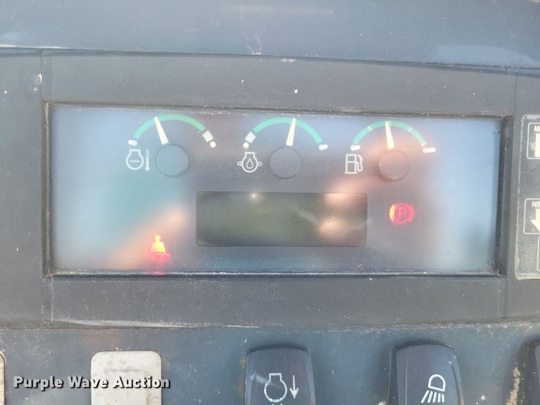 image for item DP5235 John Deere 700J LGP  dozer