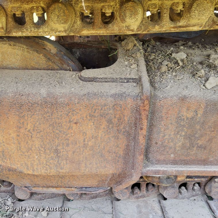 image for item DP5237 2000 John Deere 200LC  excavator