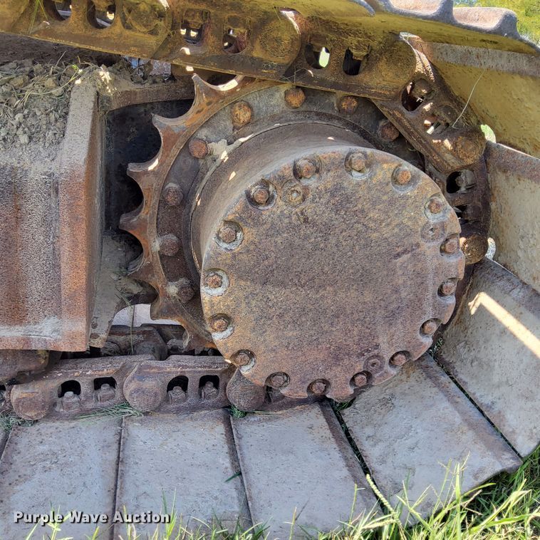 image for item DP5237 2000 John Deere 200LC  excavator