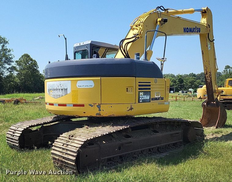 image for item DP5238 2005 Komatsu PC228USLC  excavator