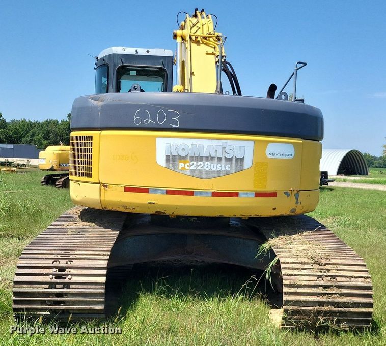 image for item DP5238 2005 Komatsu PC228USLC  excavator