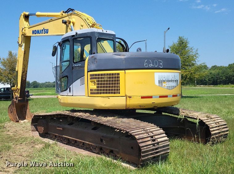 image for item DP5238 2005 Komatsu PC228USLC  excavator
