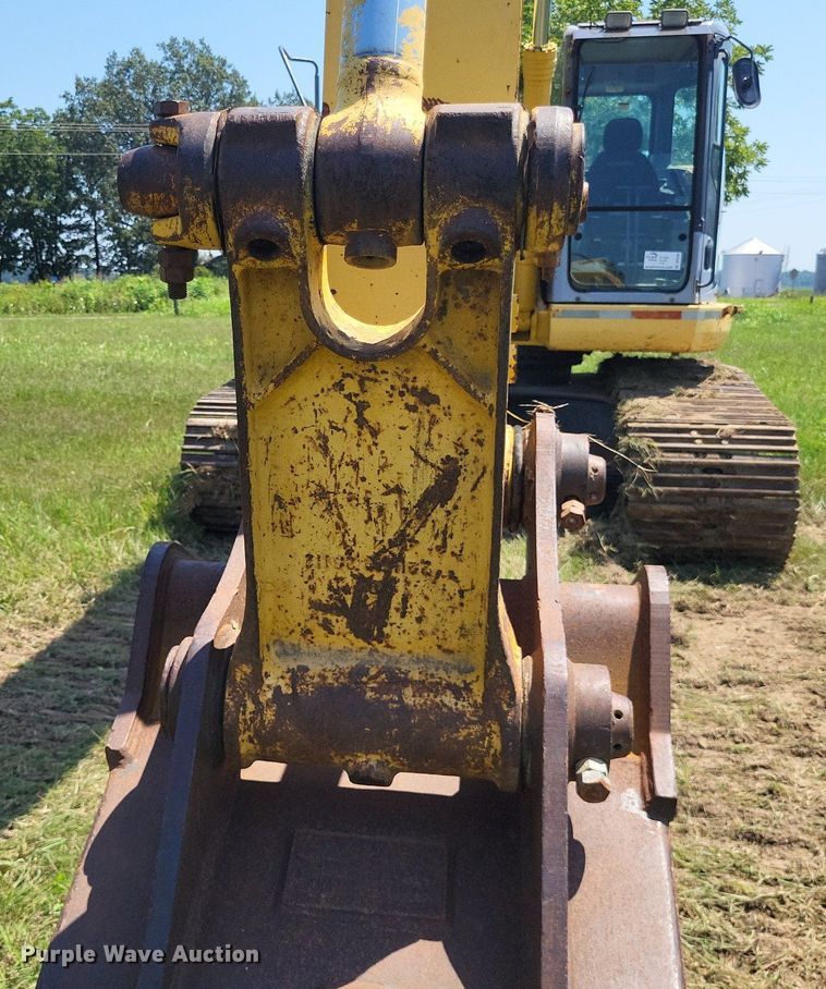 image for item DP5238 2005 Komatsu PC228USLC  excavator