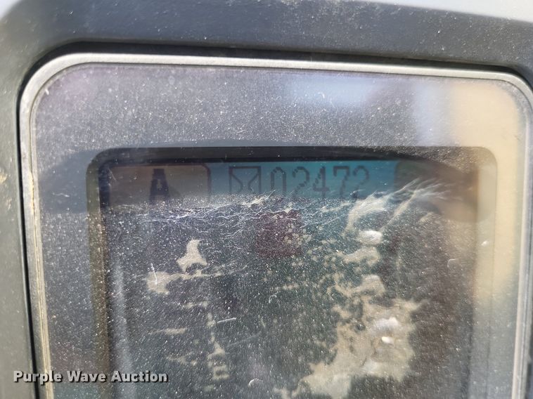 image for item DP5238 2005 Komatsu PC228USLC  excavator