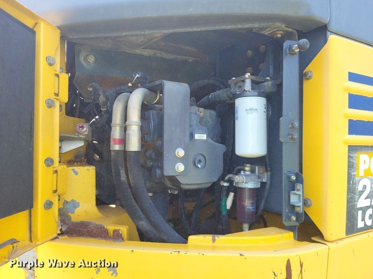 image for item DP5238 2005 Komatsu PC228USLC  excavator