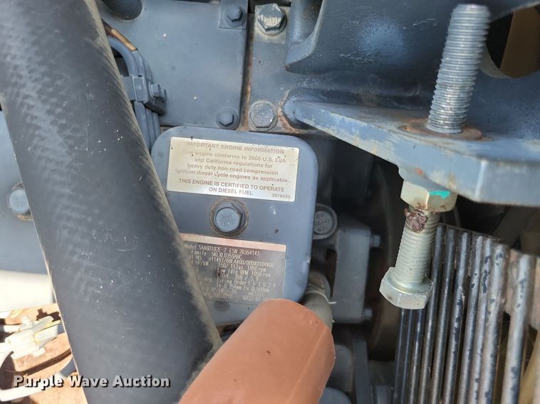 image for item DP5238 2005 Komatsu PC228USLC  excavator