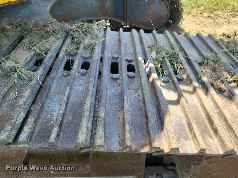 image for item DP5238 2005 Komatsu PC228USLC  excavator