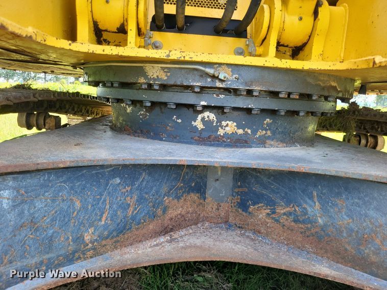 image for item DP5238 2005 Komatsu PC228USLC  excavator