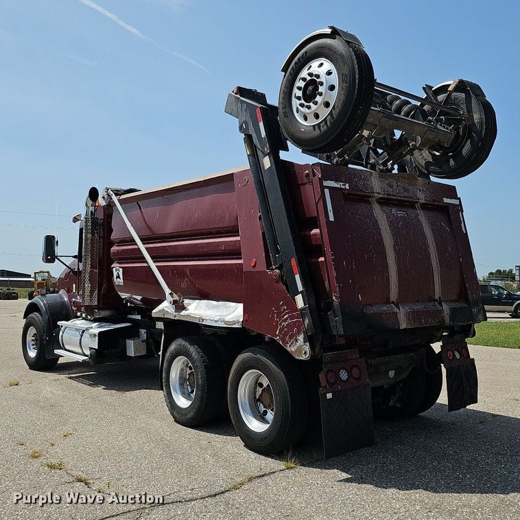 image for item DQ0202 2008 Kenworth W900  dump truck