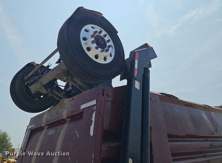 image for item DQ0202 2008 Kenworth W900  dump truck