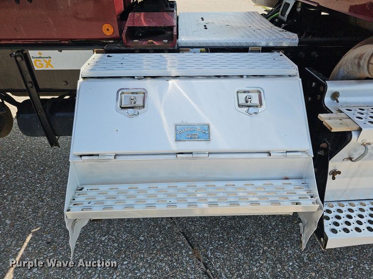 image for item DQ0202 2008 Kenworth W900  dump truck